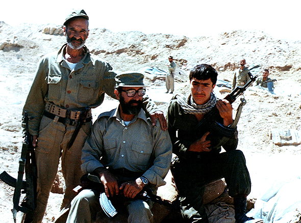 عکس شهید چمران و رزمندگان